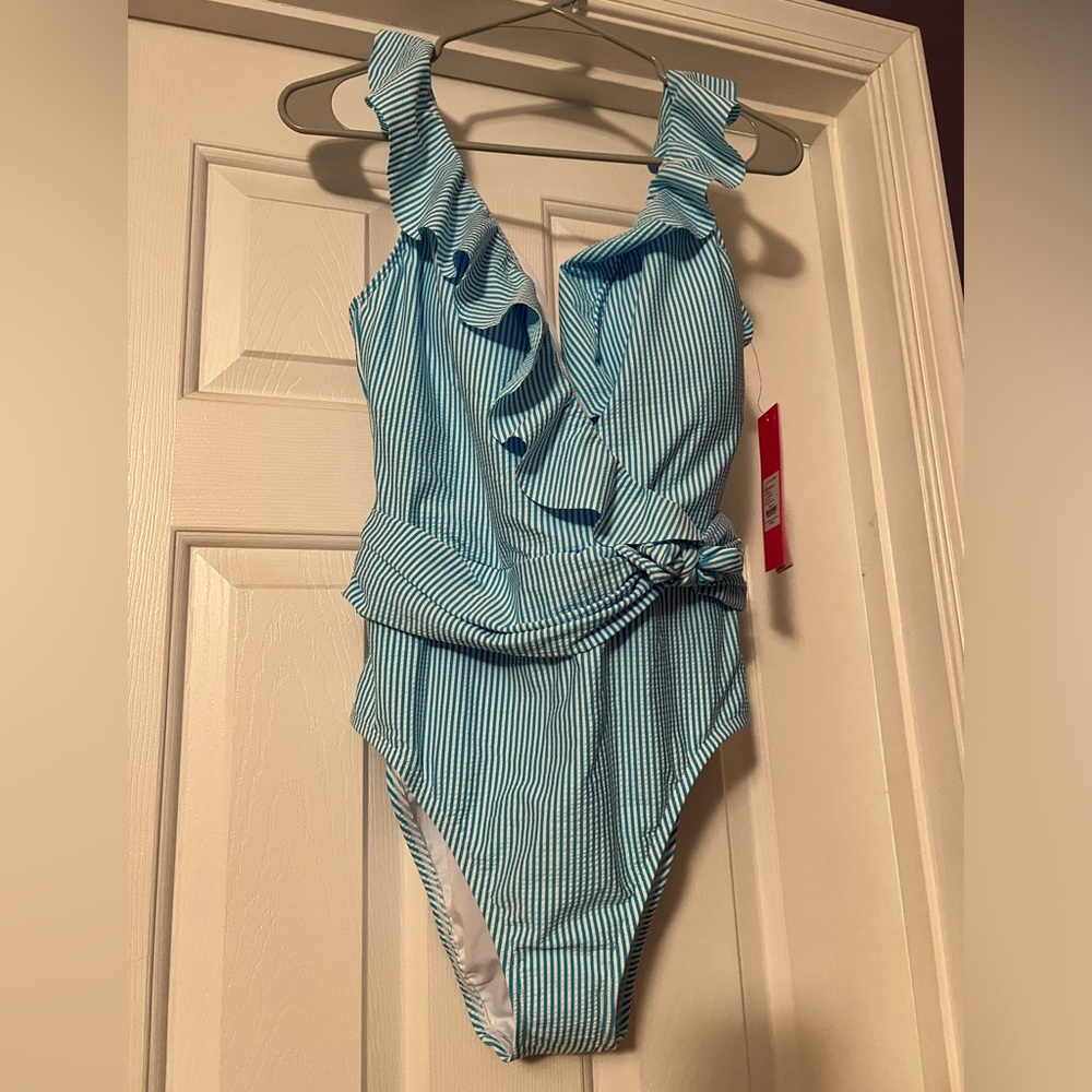 Lilly Pulitzer NWT bathing suit